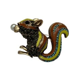 Squirrel Brooch with Faux Pearl